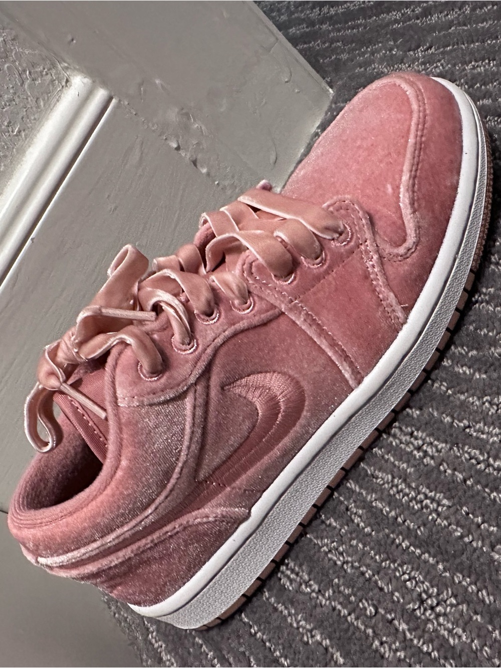 Jordan Low-Top Velvet Sneakers in Blush Pink